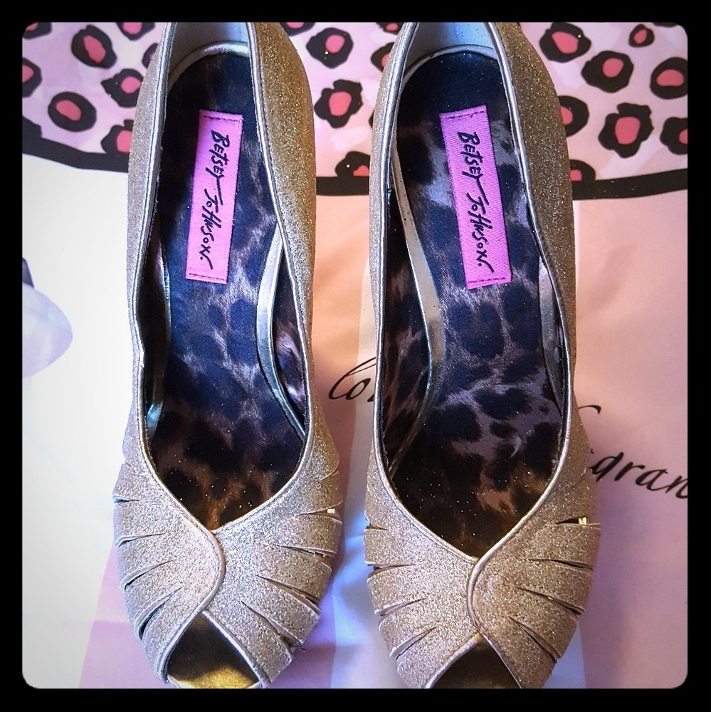 Betsey johnson heels
